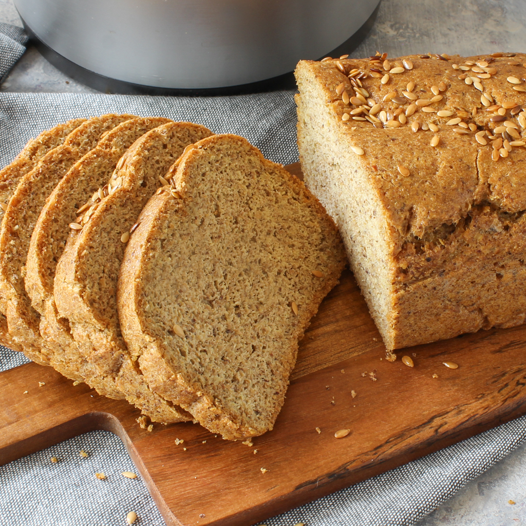 Easy low carb flaxseed blender bread